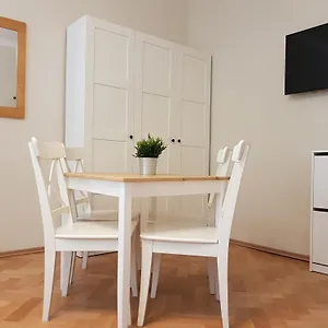 Finnem Pod Znonarkou Apartamento Praga
